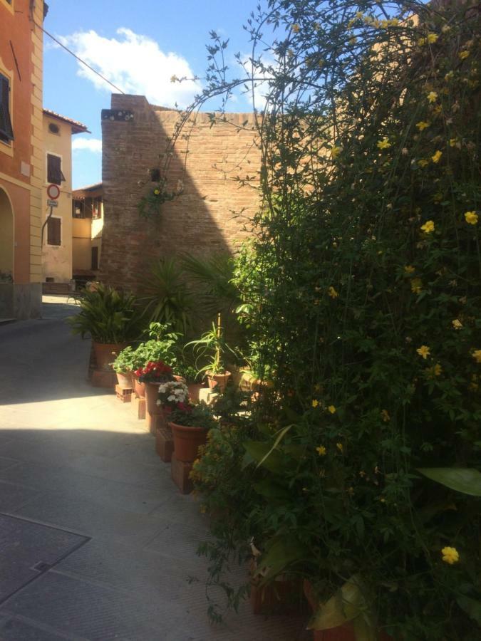 Minerva Apartment Casciana Terme Bagian luar foto